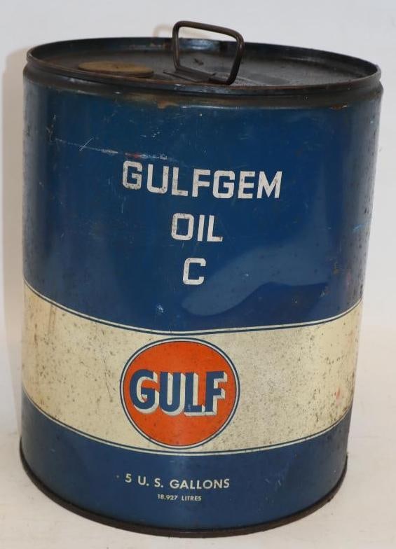 Gulf Five Gallon Metal Oil Can (1 of 4)