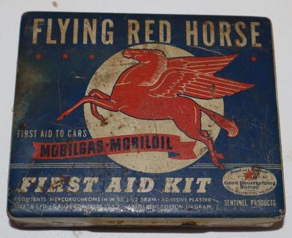 Flying Red Horse Mobilgas First Aid Kit (1 of 3)