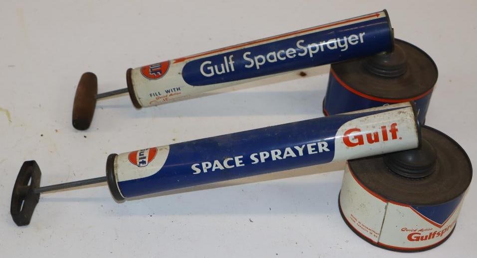 Group of 2 Gulf Insect Space Sprayers: 4" x 14" x 5" each