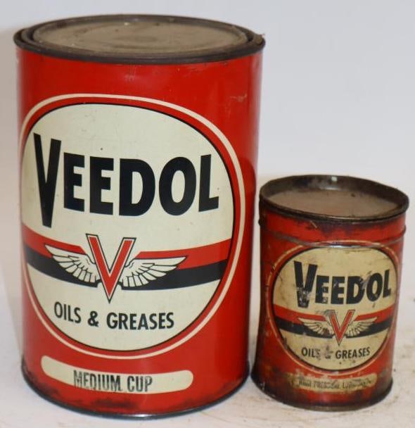 Group of 2 Tide Water Veedol Flying V Five and One Pound Grease Cans (1 of 2)
