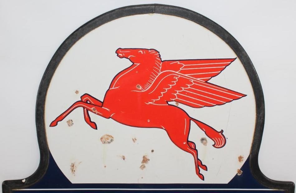 Mobiloil Pegasus DSP Porcelain Curb Sign with Ring and Post - 7