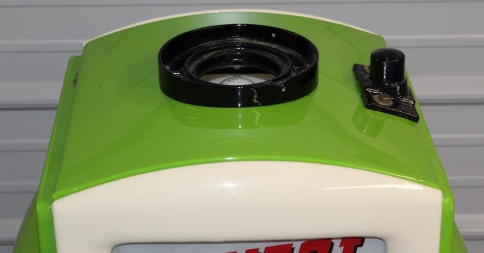 Bennet 541 Four Ad Glass Restored as a Canzol Gas Pump - 3