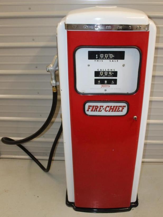 Tokheim 300 Restored as a Texaco Fire-Chief Gas Pump (1 of 20)