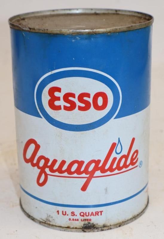 Esso Aquaglide One Quart Metal Oil Can: Empty. 4" x 4" x 5.5"