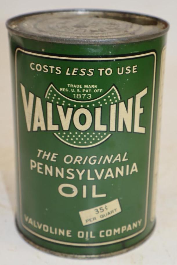 Valvoline 35 Cent Pricer One Quart Metal Oil Can: Empty. 4" x 4" x 5.5"