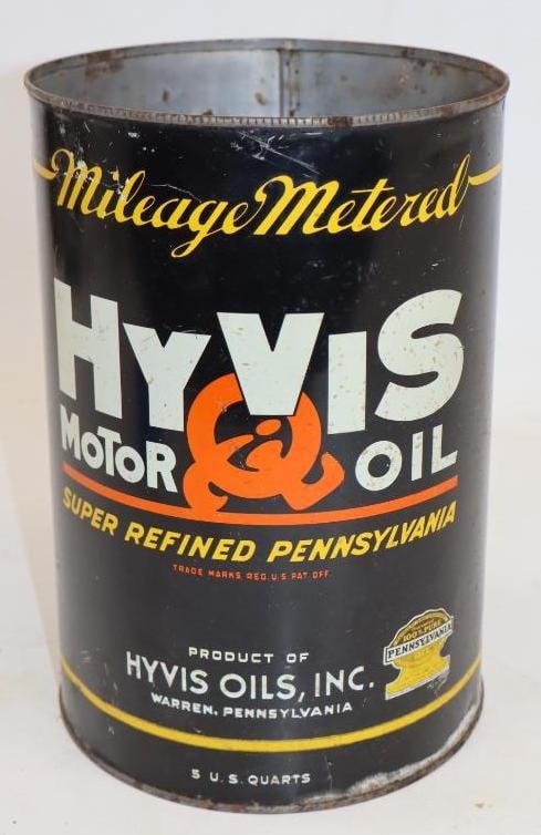 Hyvis Five Quart Metal Oil Can: Missing top lid. Empty. 6.5" x 6.5" x 9.5"