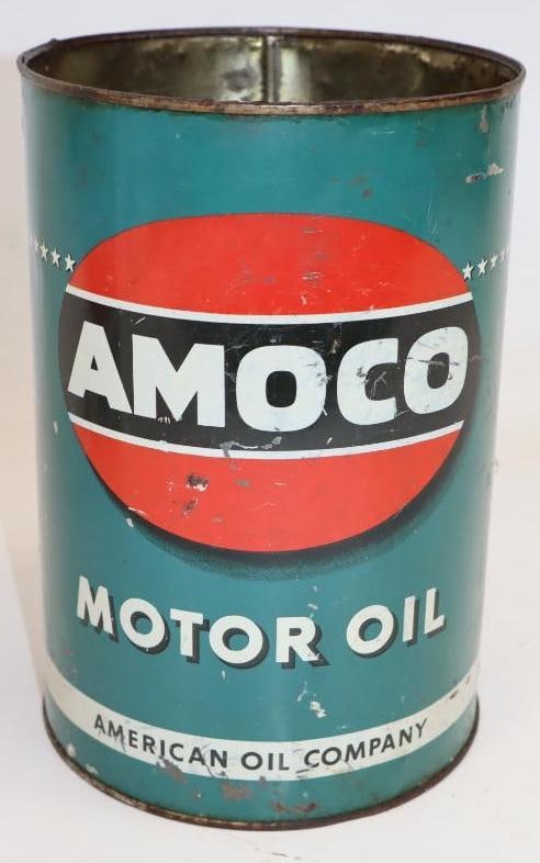 Green Amoco Five Quart Metal Oil Can (1 of 4)
