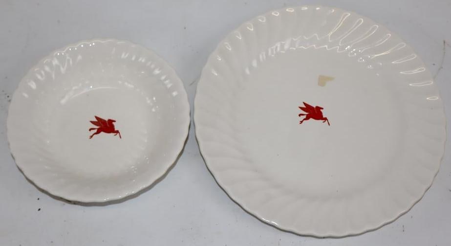Group of 2 Mobil Pegasus Advertising Bowl and Dinner Plate: Largest is 10" x 10" plate is marked Hall Reed
