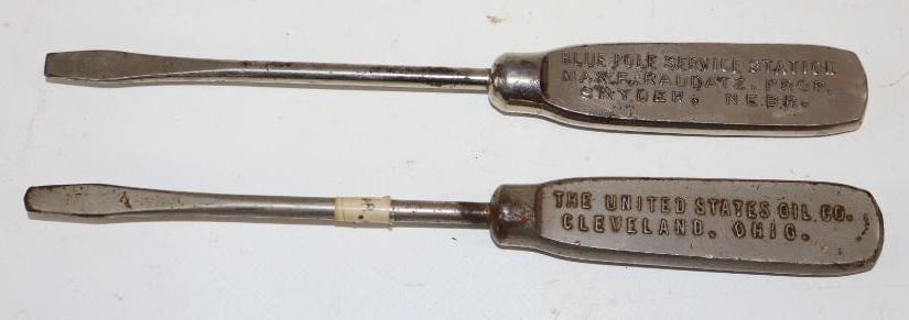 Group of 2 United States Oil Co. & Blue Pole Service Station Advertising Screw Drivers: 7.5" x 1"