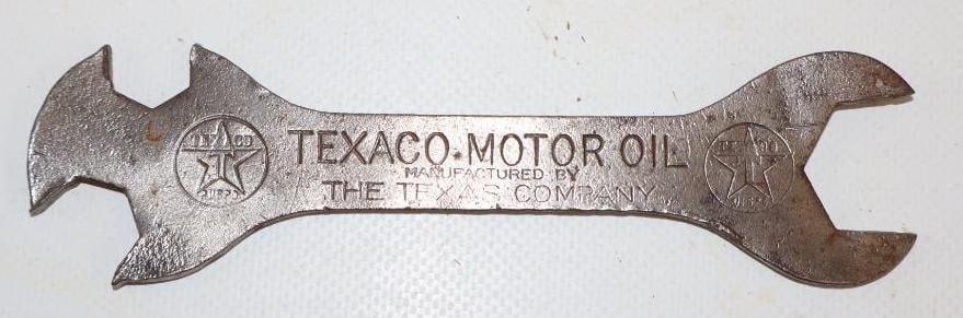Texaco Motor Oil and Lubricants Advertising Drain Plug Wrench: 5.5" x 1.5"