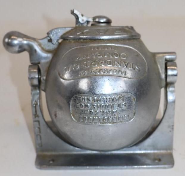 Standard Oil Company of Indiana Pax Soap Savor Restroom Hand Cleaner Dispenser (1 of 4)