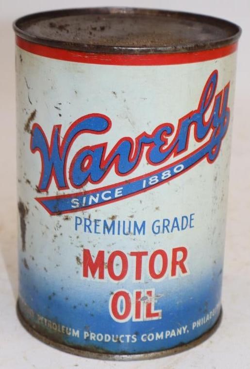 Waverly Premium Grade One Quart Metal Oil Can: Empty. 4" x 4" x 5.5"