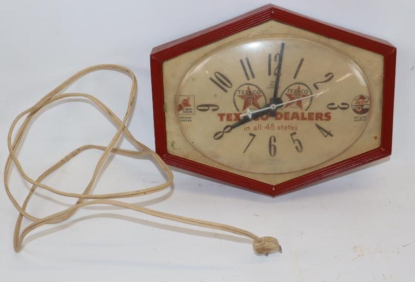 Texaco Dealers Fire Chief & Sky Chief Advertising in All 48 States Wall Clock: 8.25" x 7" x 2.5" works as it should