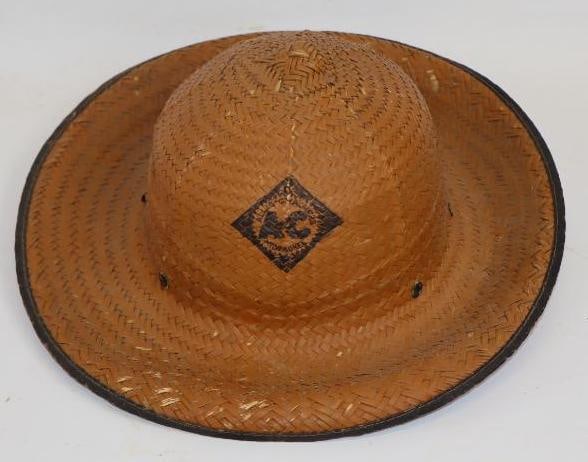 Allis Chalmers Woven Straw Advertising Tractor Hat: 13.5" x 13.5" x 4"