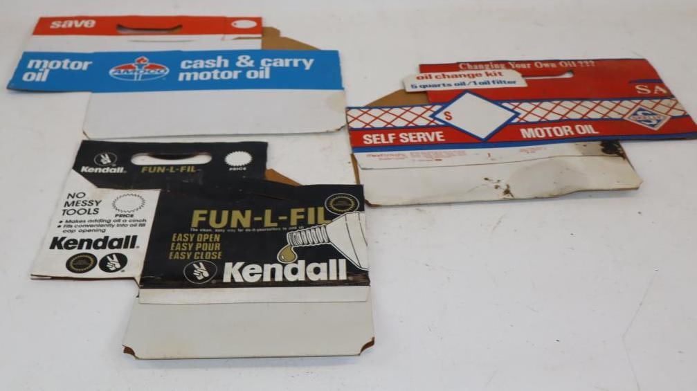 Group of 3 Skelly, Kendall, & Amoco 6 Pack Oil Can Cardboard Carriers: Largest is 16" x 11"