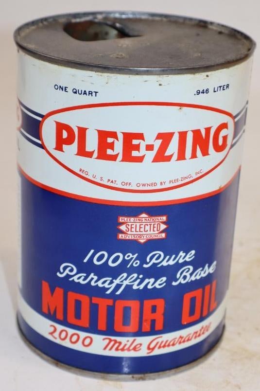 Plee-Zing One Quart Metal Oil Can: Empty. 4" x 4" x 5.5"