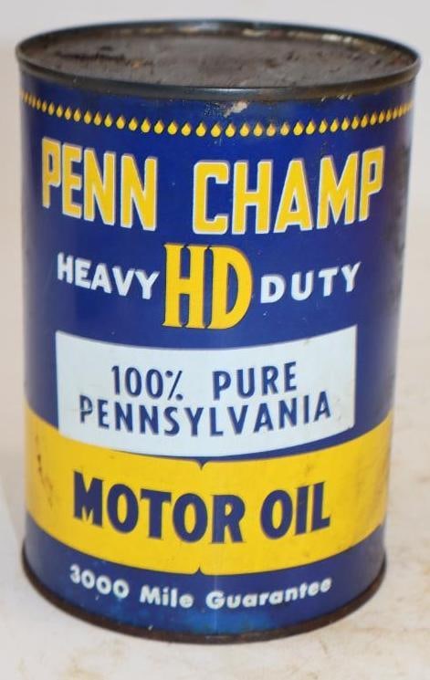 Penn Champ HD One Quart Metal Oil Can (1 of 3)