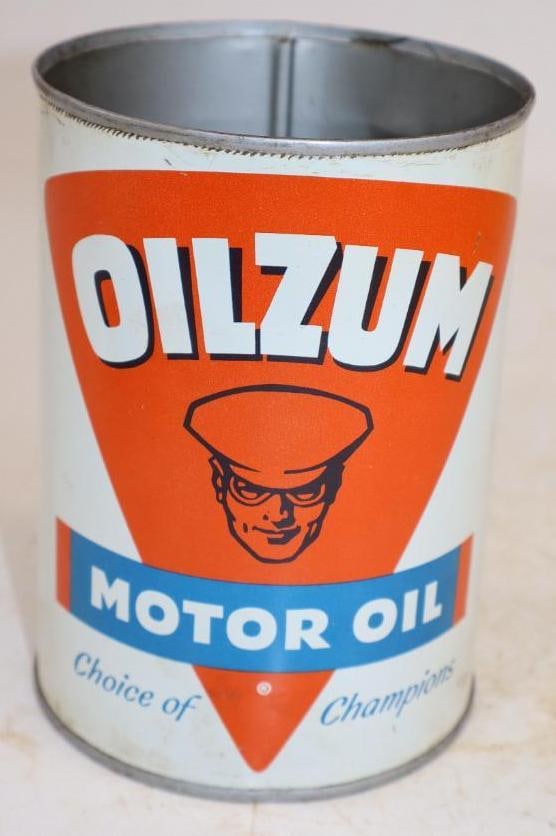 Oilzum One Quart Metal Oil Can: Missing top lid. Empty. 4" x 4" x 5.5"