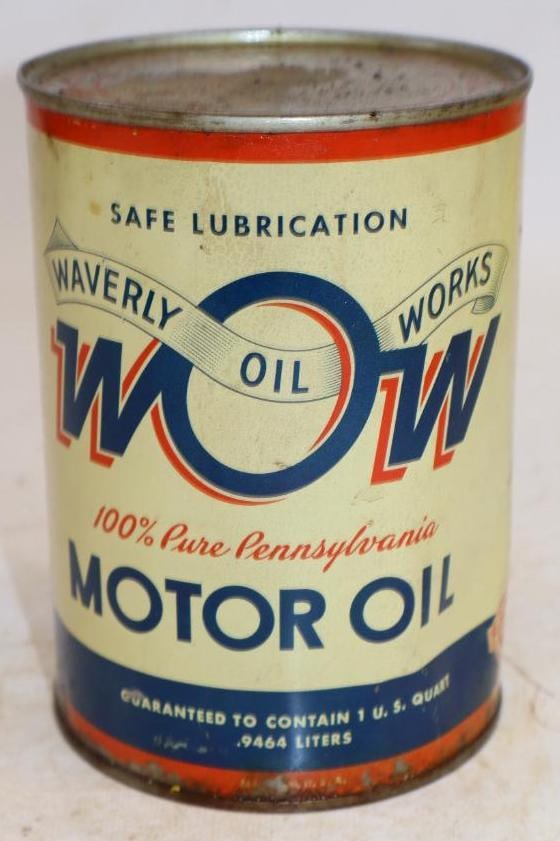 Waverly Wow One Quart Metal Oil Can: Full. 4" x 4" x 5.5"