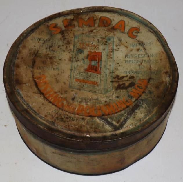 Standard Oil of Indiana Semdac Dusting and Polishing Mop Tin: Mop included. 7.75" x 7.75" x 3.25"
