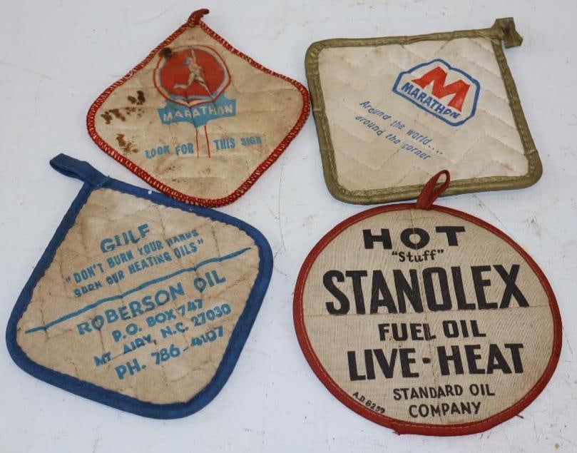 Group of 4 Marathon, Standard Oil, & Gulf Advertising Pot Holders: Largest is 5.5" x 5.5"