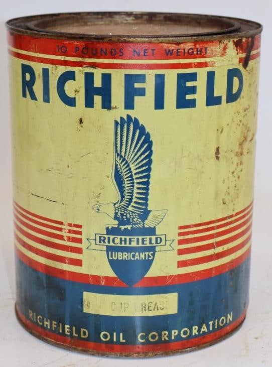 Richfield Ten Pound Grease Can: 7.25" x 7.25" x 8.75"