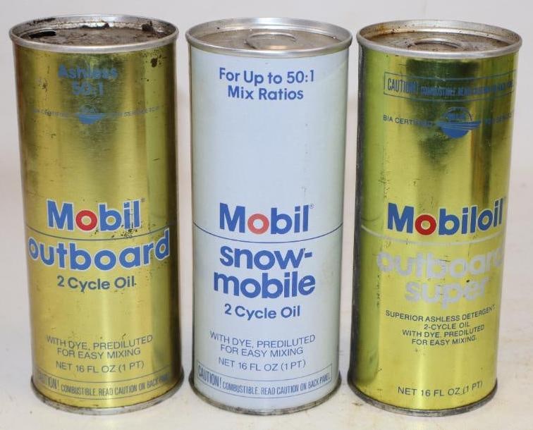 Group of 3 Mobil Outboard and Snowmobile One Pint Oil Cans: Snow mobile is full. 16oz each