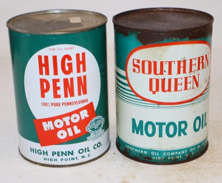 Group of 2 Southern Queen and High Penn One Quart Metal Oil Cans: Empty. 4" x 4" x 5.5" each