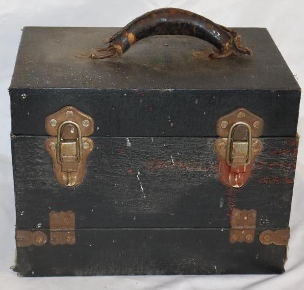 Hydrotex Oil Bottle Sample Kit: 7.75" x 11" x 8.5"