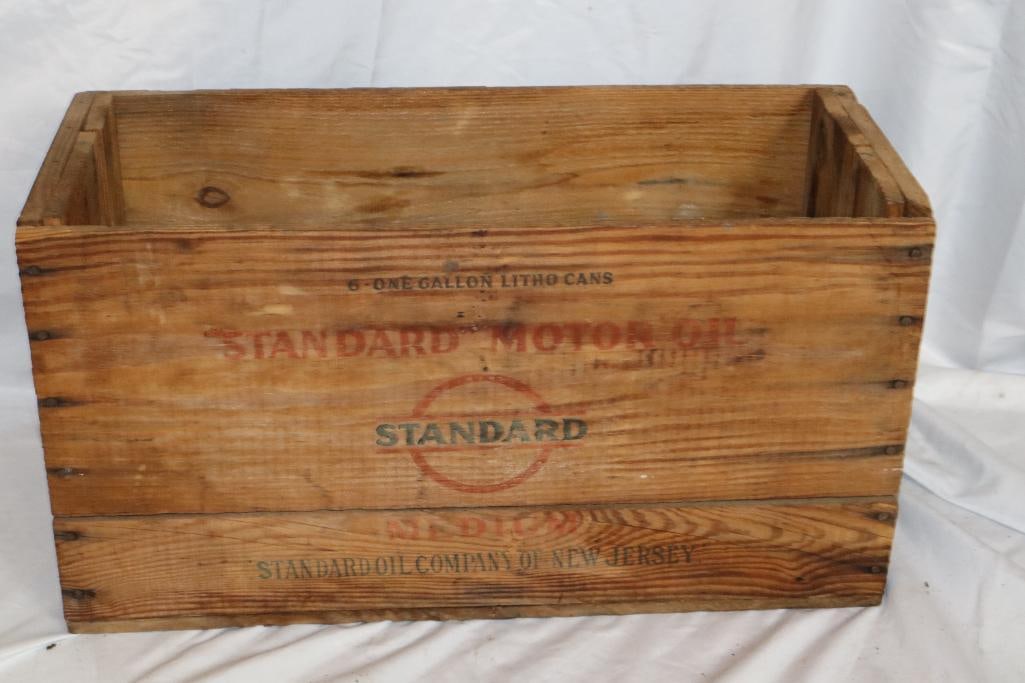 Standard Oil of New Jersey Six Slim One Gallon Tin Litho Oil Can Wooden Shipping Crate: 21.5" x 9" x 11.5"