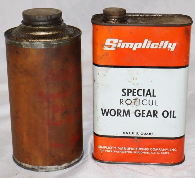 Group of 2 Simplicity Special Worm Oil One Quart Oil Cans: Empty. 32oz each