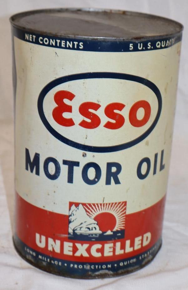 Esso Unexcelled Metal 5 Quart Oil Can: 6.75" x 6.75" x 9.5"