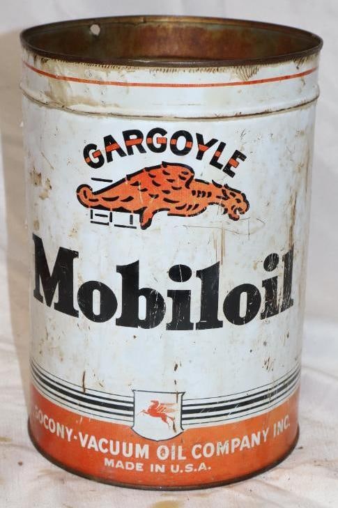 Gargoyle Mobil Oil Metal 5 Quart Oil Can: Missing Top Lid