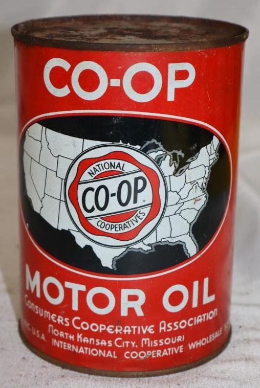 Co-Op Metal 1 Quart Oil Can: 4" x 4" x 5.5"