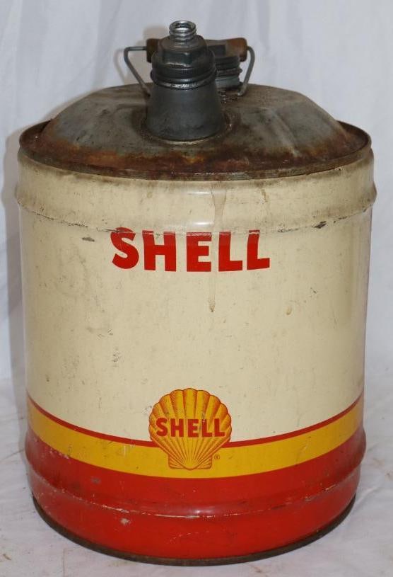 Shell 5 Gallon Oil Can: 11" x 11" x 17"
