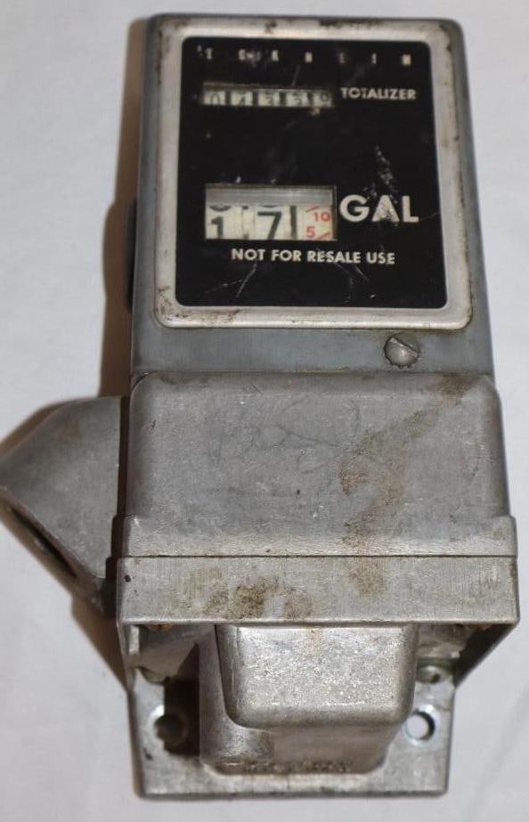 Tokheim Model 727 Gas Pump Dial Gauge: 6" x 7.5" x 4.25"