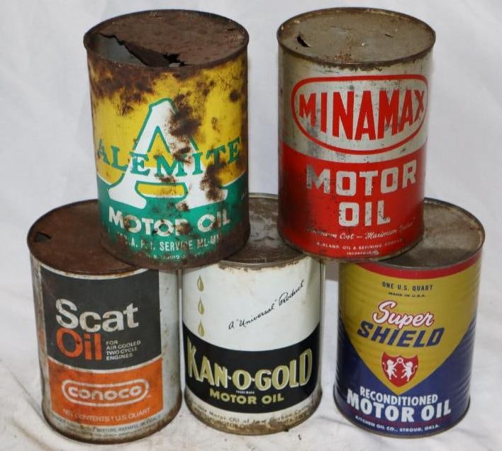 Group of 5 Different 1 Quart Metal Oil Cans (1 of 6)