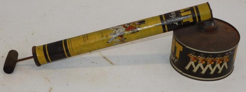 Standard Oil of New Jersey Flit Insect Sprayer: 5.25x17x5.5