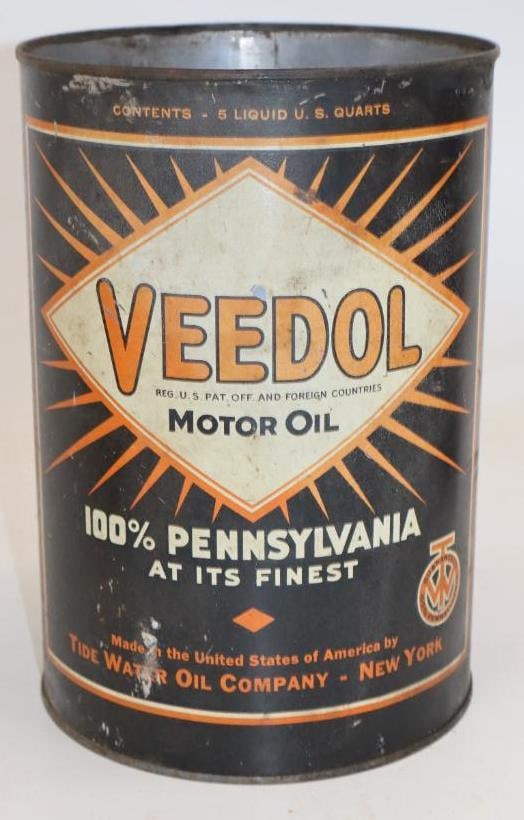Tide Water Oil Veedol Sun Burst Five Quart Metal Oil Can: Missing top lid. Empty. 6.5" x 6.5" x 9.5"