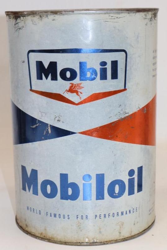 Mobiloil Five Quart Metal Oil Can (1 of 4)