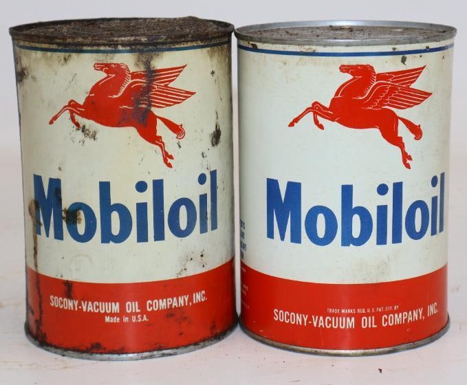 Group of 2 Socony-Vacuum Mobiloil Metal One Quart Oil Cans: Empty. 32oz each