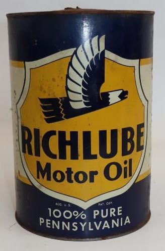 Richfield Metal Five Quart Oil Can: Empty. 6.5" x 6.5" x 9.5"