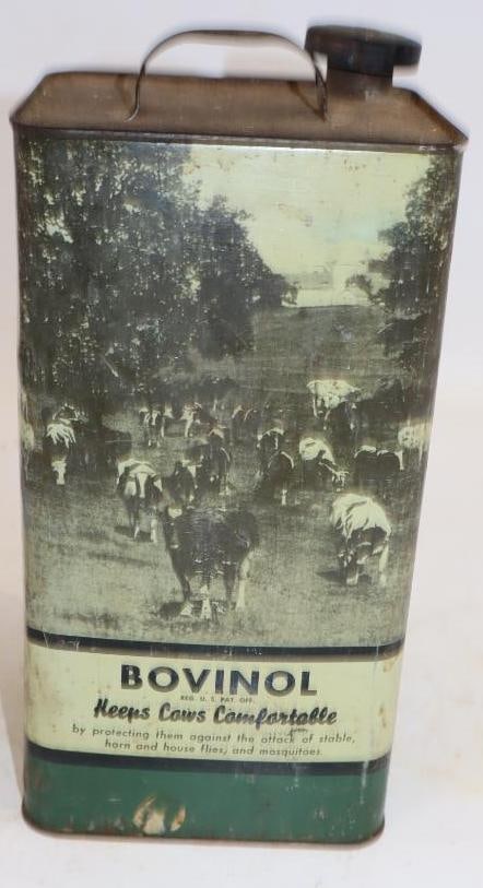 Standard Oil Company Bovinol Insecticide Square One Gallon Oil Can (1 of 4)