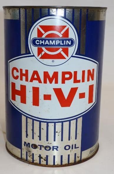 Champlin Hi-V-I Metal Five Quart Oil Can (1 of 5)