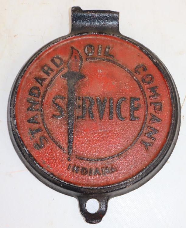 Standard Oil of Indiana Embossed Lubester Lid: Has been repainted. Appears to be broken at hinge. 6.5" x 8.5" x 1"