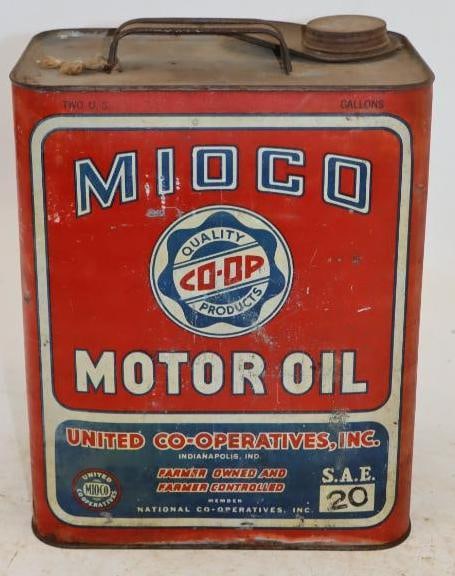 United Co-Op Inc. Metal Two Gallon Oil Can (1 of 4)