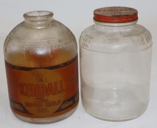 Group of 2 Kendall the 2000 Mile Oil Wartime Glass Quart Oil Jars: Empty. 32oz