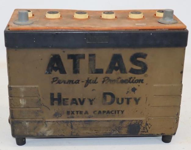 Atlas Perma-Ful Protection Heavy Duty Car Battery Shaped Radio (1 of 4)