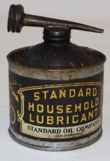 Standard Oil of California Round Handy Oiler (1 of 2)