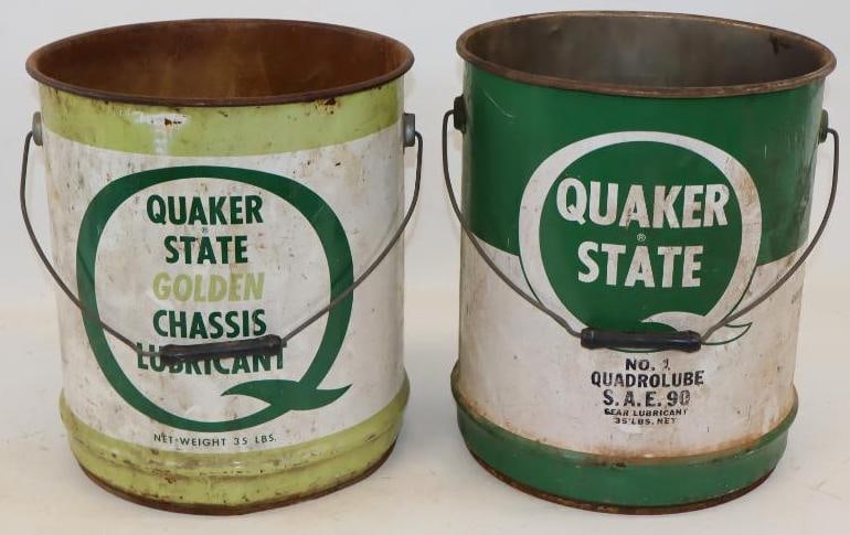 Group of 2 Different Quaker State Thirty Five Pound Grease Cans (1 of 3)